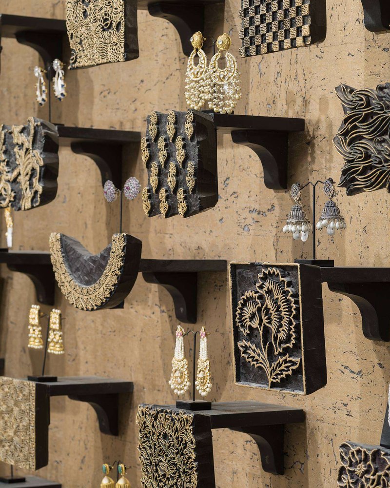 Amiraah store